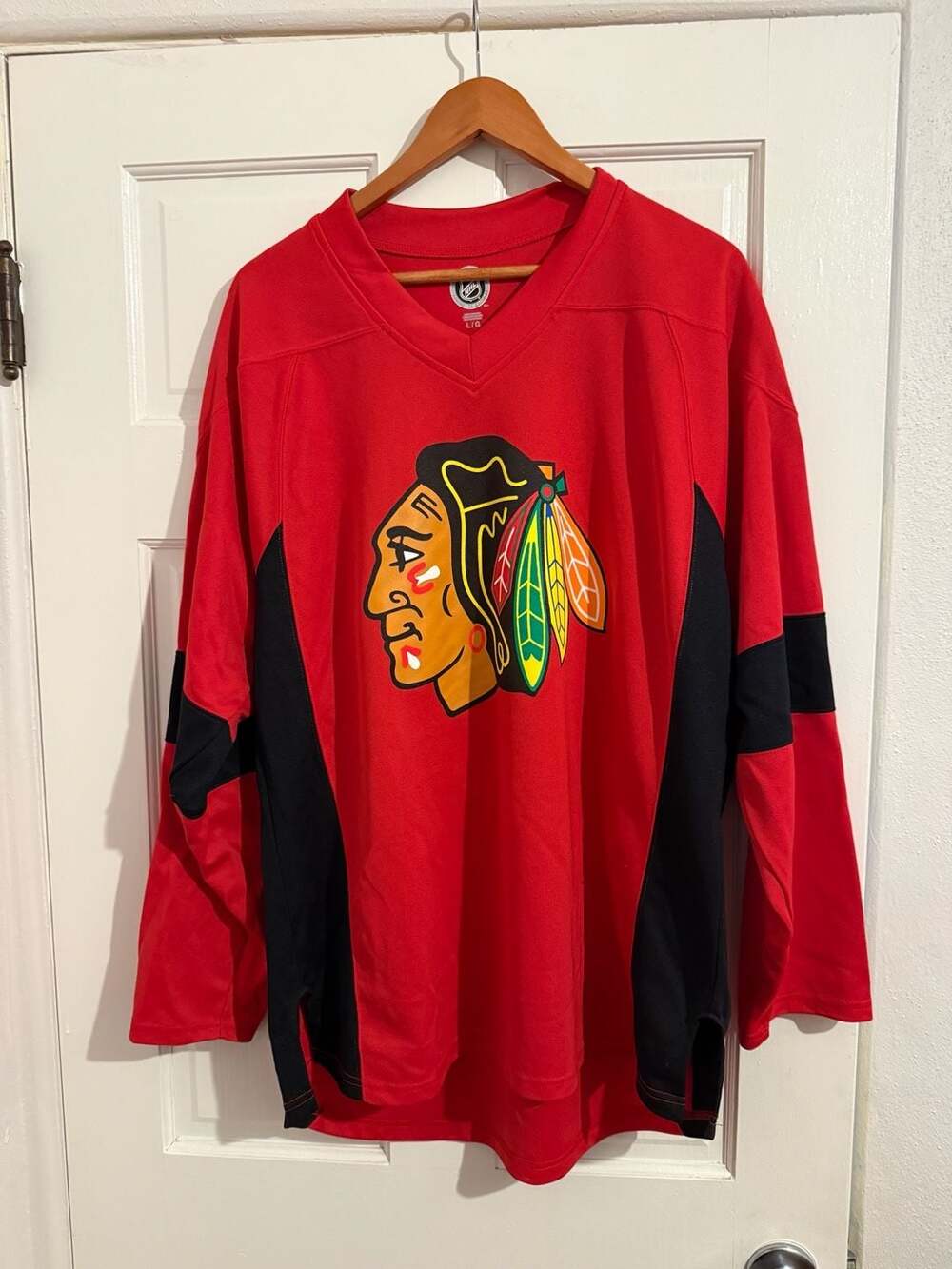 NHL Chicago Blackhawks Patrick Kane #88 Red Hockey Jersey Size Large